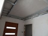 stelaż pod konstrukcje wielopoziomowego ozdobnego sufitu z wnęką na oświetlenie i podświetlenie