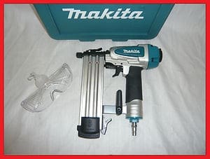 gwozdziarka Makita AF505