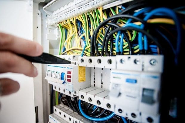 prad-elektryczny