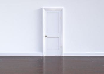 jak dbać o drzwi wewnętrzne