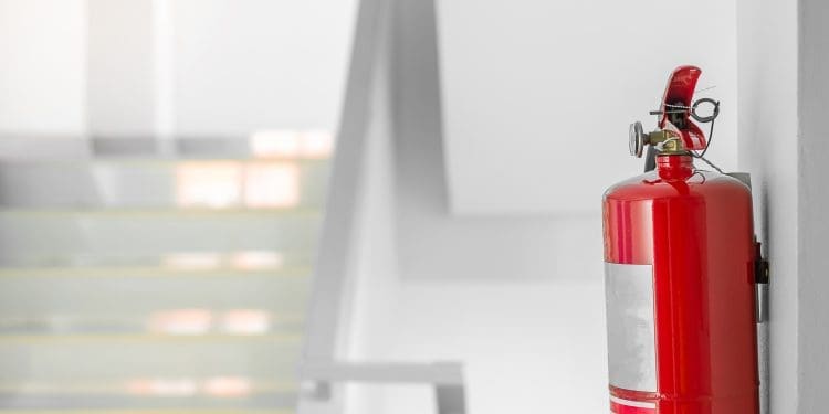 systemy oddymiania klatek schodowych