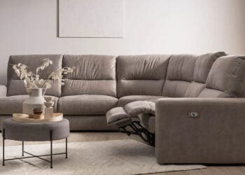 Narożniki z funkcją spania. Na co zwrócić uwagę przy wyborze?