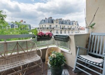 Balkon w stylu paryskim