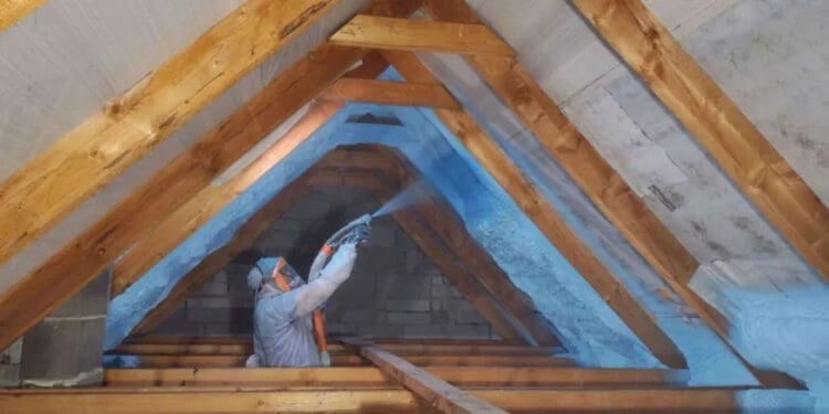 Sposoby na ocieplenie poddasza domu jednorodzinnego