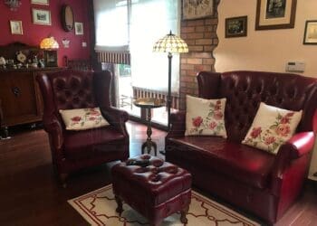 Kanapa w stylu chesterfield